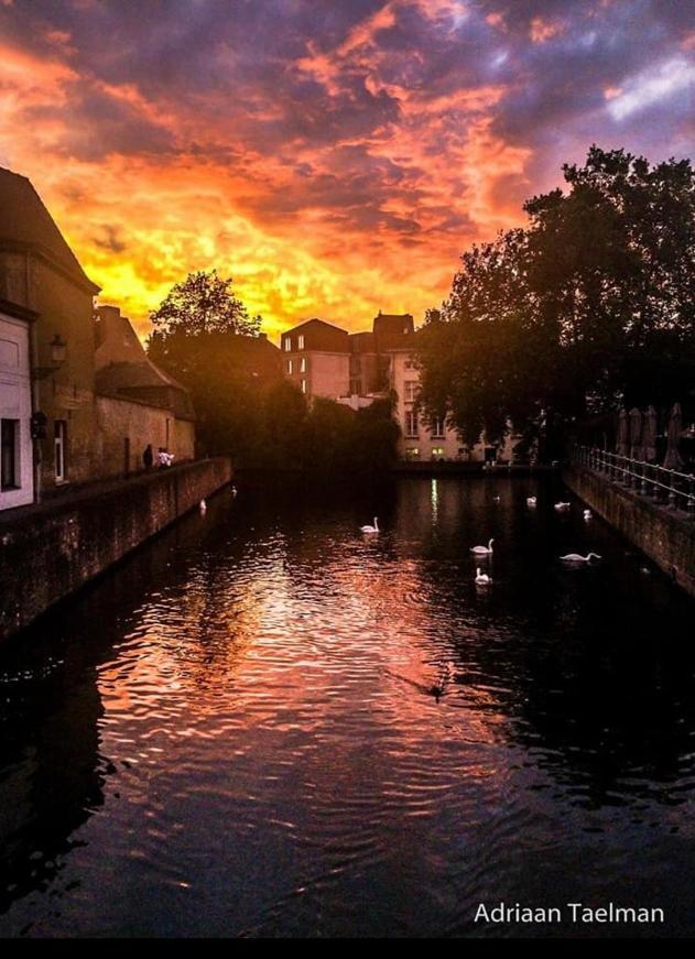 Canal Central Брюгге Экстерьер фото
